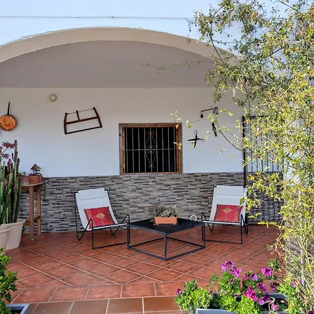 4 Personas, 2 Y Terraza Sombreada - El Cortijo Escondido, La Uva Bed & Breakfast *
